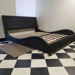 King size bed frame - can DELIVER almost anywhere for $20 extra - gently used and in LIKE NEW condition 😍