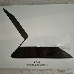 Apple iPad Smart Keyboard Folio