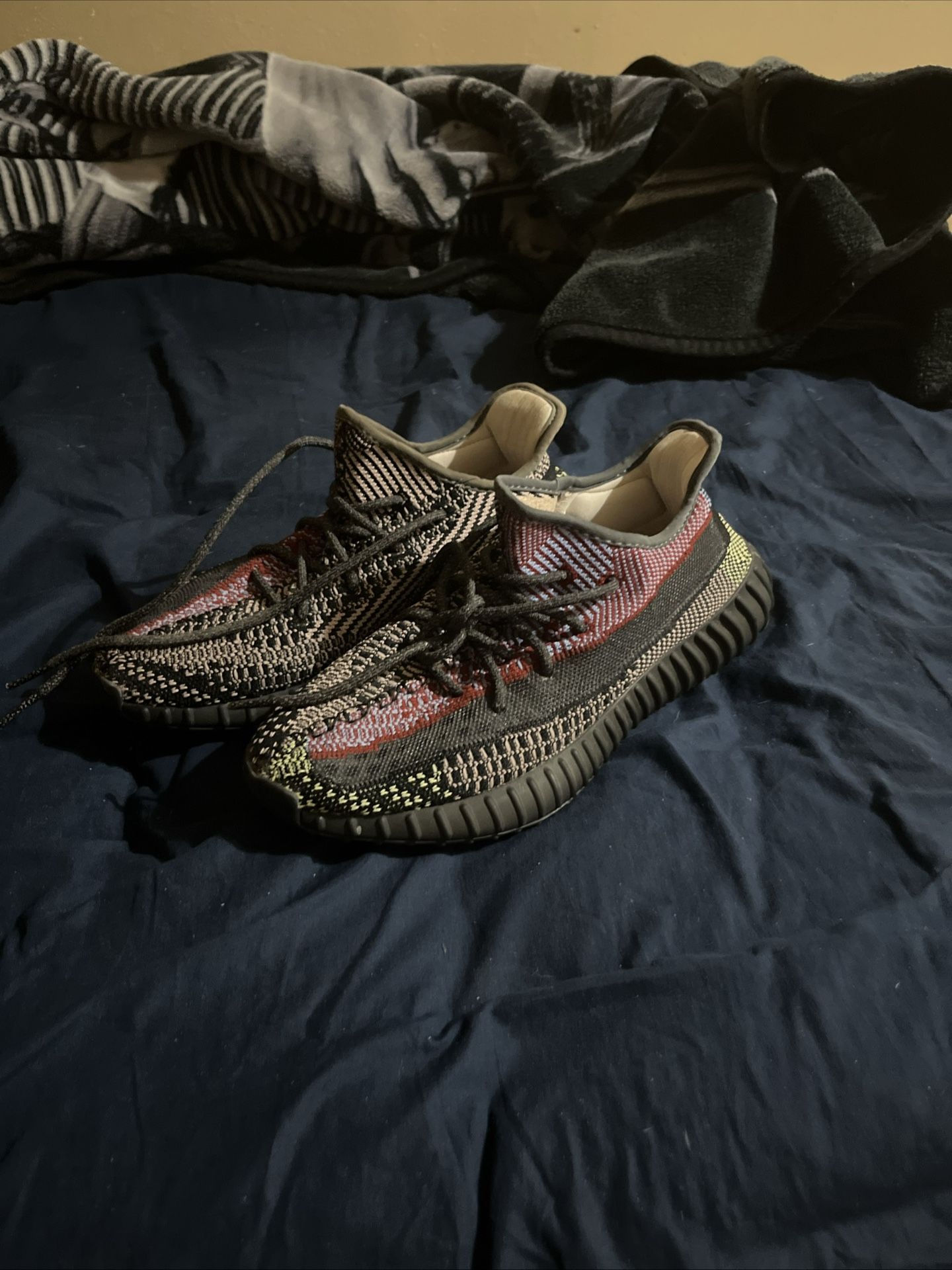Adidas Yeezy Boost 350 V2 Sneakers Black Multi Color
