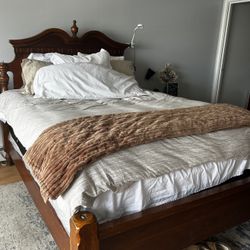 Queen Bedroom Set Four Poster