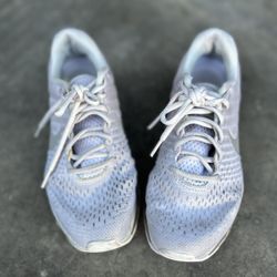 Nikes Women’s Shoes