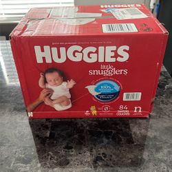 Huggy Diapers, Size Newborn