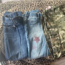 3 Pairs Of Size 7 Jeans 