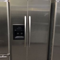 Kitchen Aid 36”Wide Built In Stainless Steel Refrigerator Side By Side 