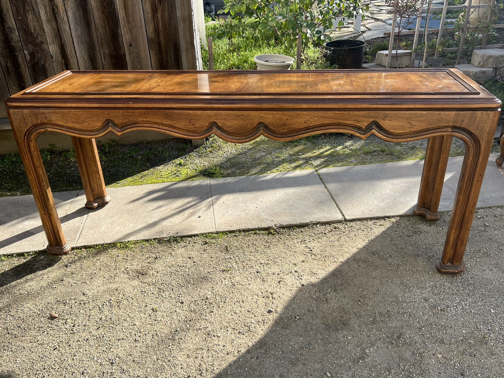 LONG ENTRY TABLE OR SOFA TABLE