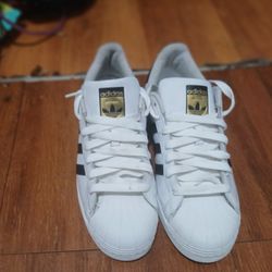 Addias Super Star Size 11