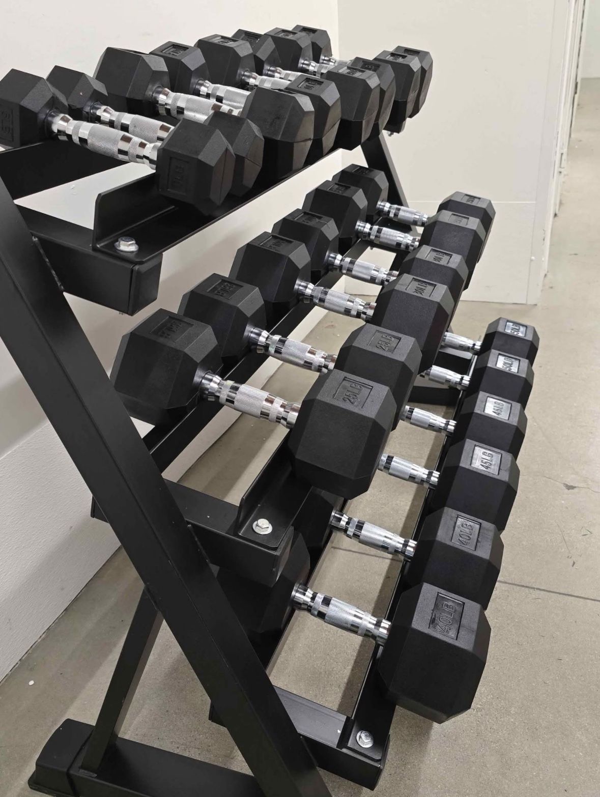 NEW DUMBBELL SET 5-50 WITH RACK