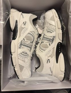 Christian Dior B30