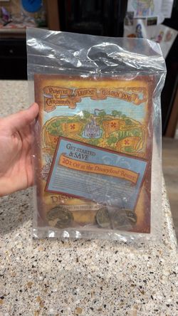 2006 Pirates of the Caribbean Legend of the Golden Pins - 3 Disney Pins