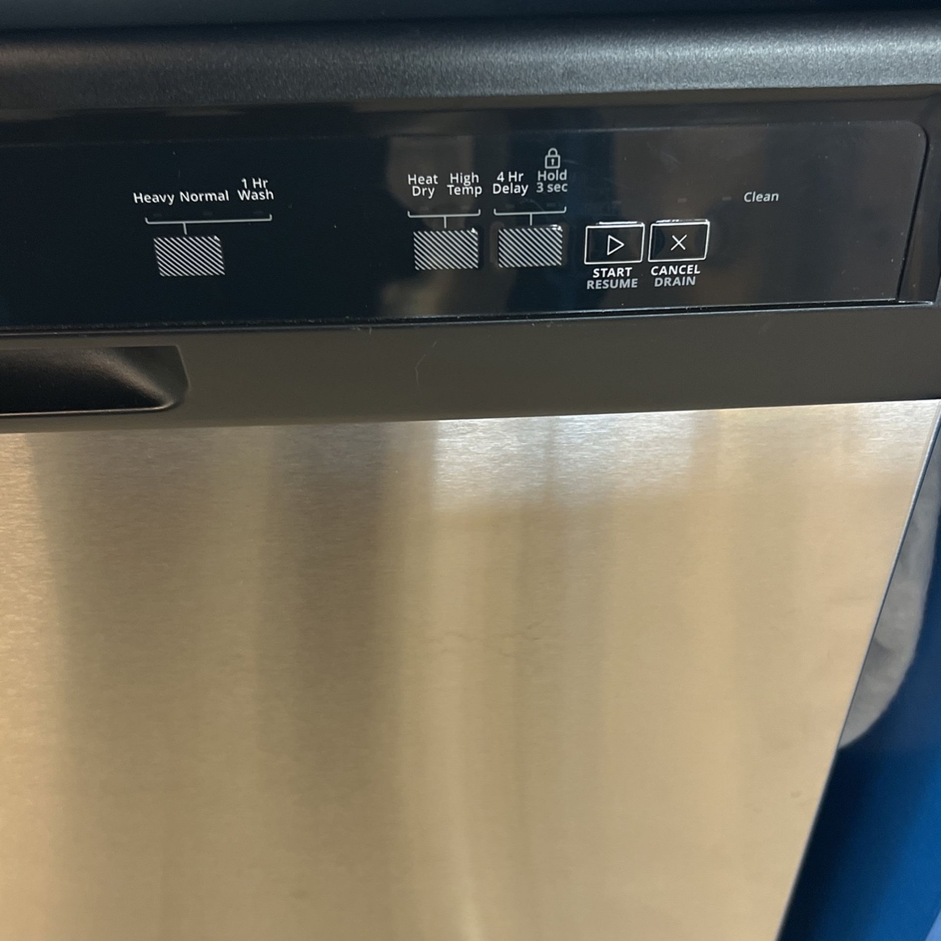 Whirlpool WDF330PAHS Dishwasher - Main Image