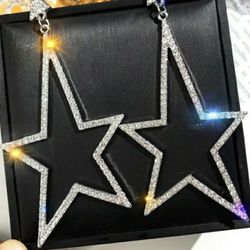 NEW SILVER 5 STAR POINT CRYSTAL EARRINGS