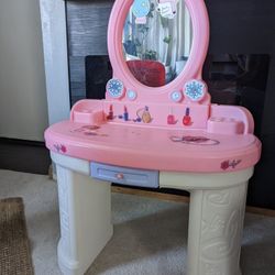 Fantasy Vanity Step 2
