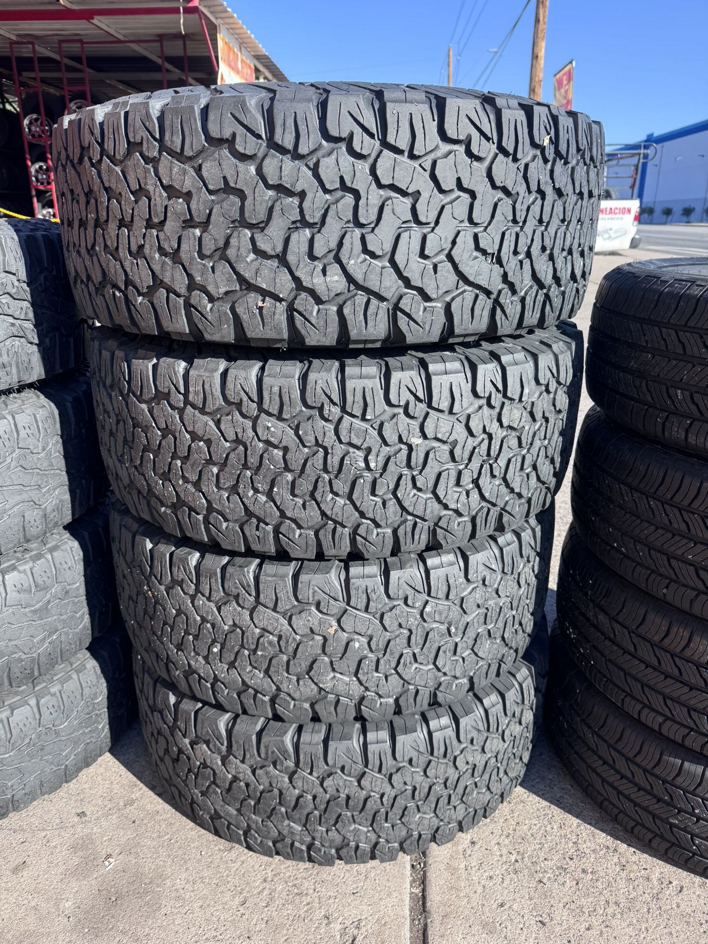 Lt 35x12.50R18 The Set BFGOODRICH