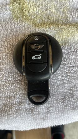 One mini Cooper remote key fob just needs to be programmed to your vehicle