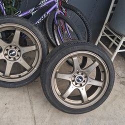 Llantas con rin con 60 de vida