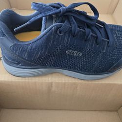 Keen work shoe Size 5