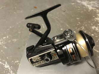 Shimano MLX 300 Spinning Reel With Fast Cast System. Very Good