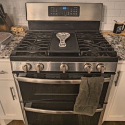 GE Gas Range/oven