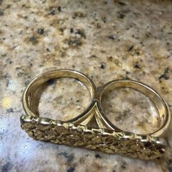 Offer Gold Nugget 2 Finger Ring