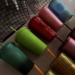 Starbucks cups 