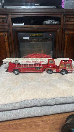 Vintage nylint metal fire truck