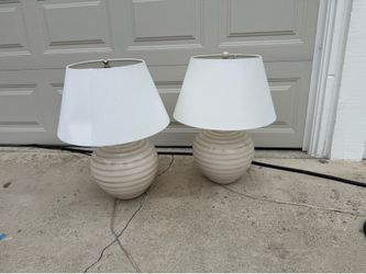 Set of 2 lamps