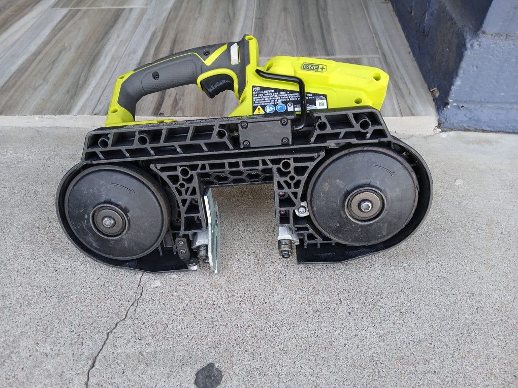 BANDSAW RYOBI 18V TOOL ONLY