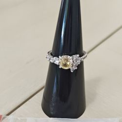 Lemon CZ Ring Just Gorgeous! Size 5. New 