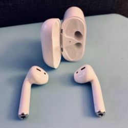 Apple AirPods 