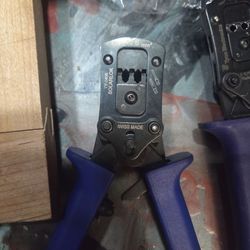 Tyco Electronics SOLARLOK Solar Connector Crimping Tool 4mm² / 6mm²
Price: $125