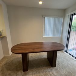 Dinning Table 