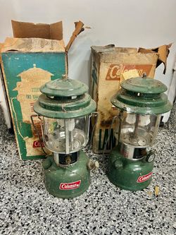 🔥 (2) Coleman Vintage Mantle Floodlight Lantern 220H195 Manufactured 1970’s