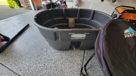 150 Gallon stock tank cold plunge with Drain.