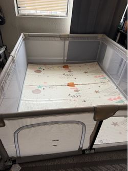 Baby Play pen