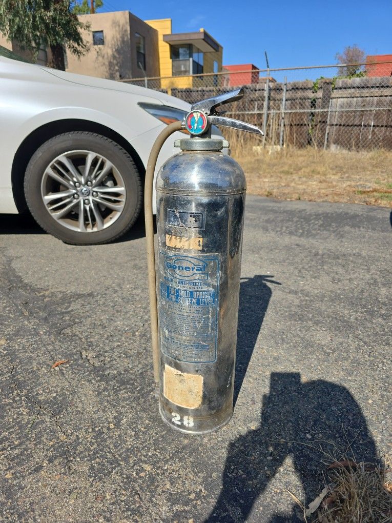 Fire Extinguisher (Decorative)
