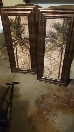 Matching wall photos