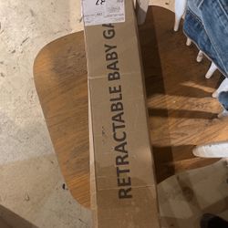 Retractable Baby Gate 