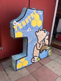 Winnie the Pooh piñatas