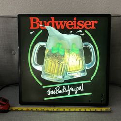 Vintage Budweiser Beer Shamrock Light Up Sign