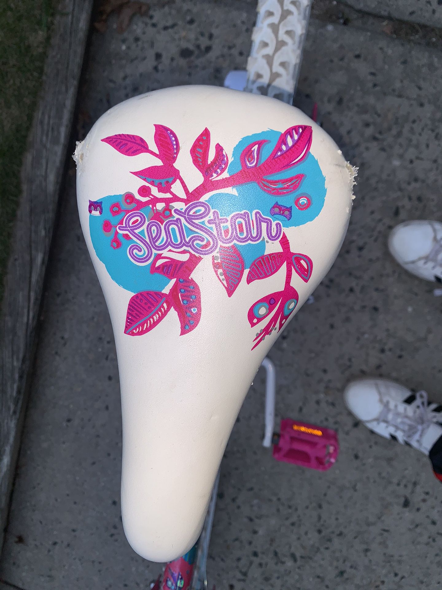 Huffy 20" Sea Star Girls' Bike, Pink $35