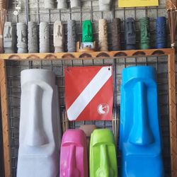 Statues Moai Tiki  Balls And Bumps Tropical Decorations 