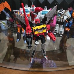 Transformers Universe 2.0 Voyager Class Blaster Action Figure