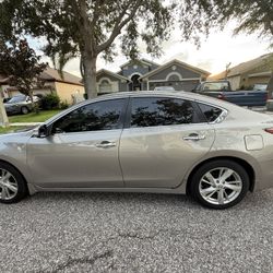 2013 Nisan Altima SL 
