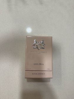 Perfume nuevo en su caja DELINA ROYAL ESSENCE