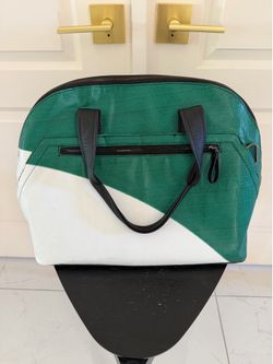 Rareform Bag Green and White