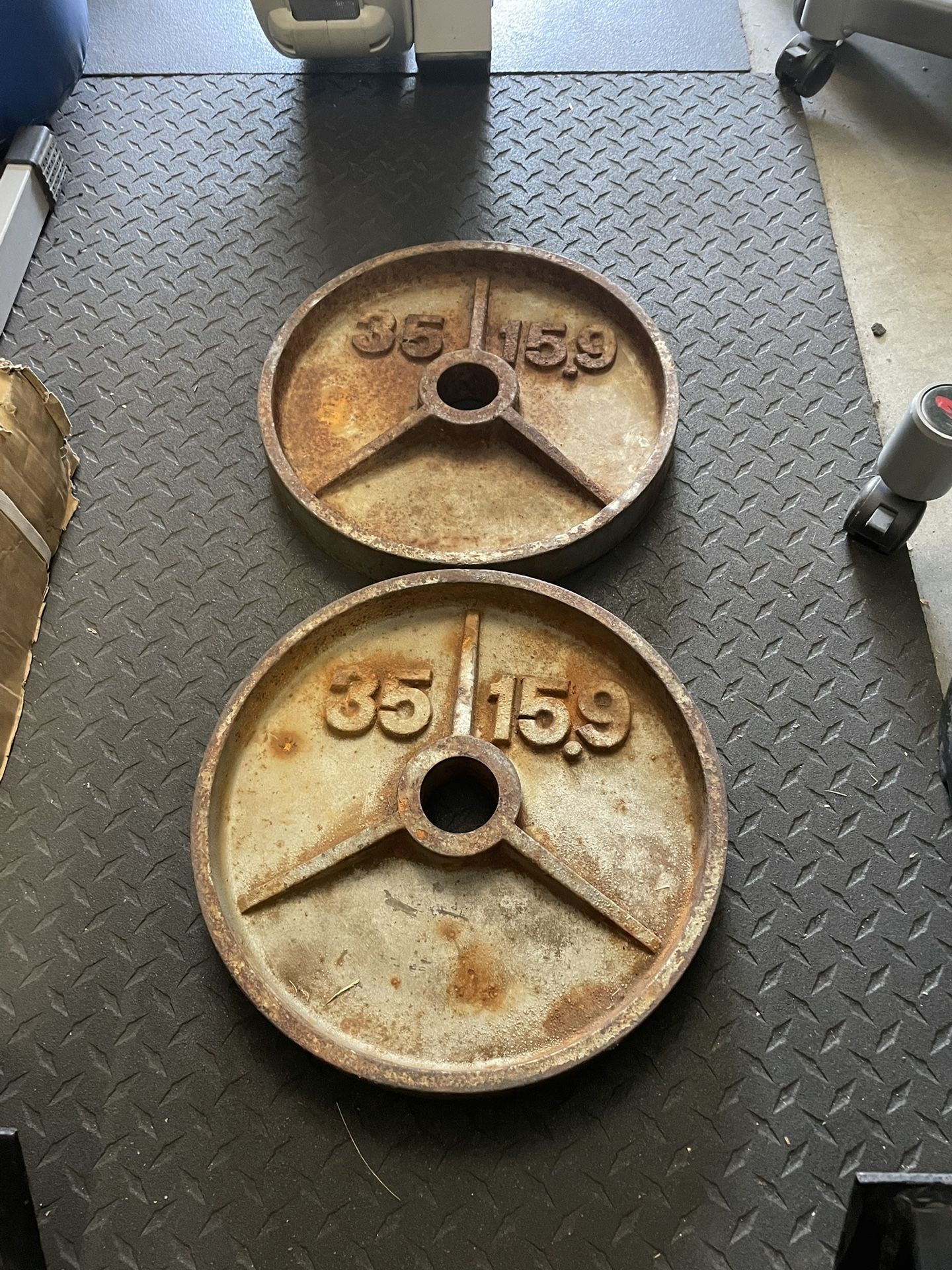 35 lbs Olympic Weight Plate… Home Gym Fitness….
