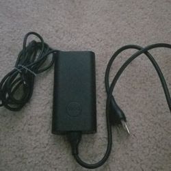 Dell USB-C 90 W AC Adapter with 1 meter Power Cord