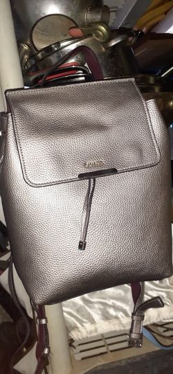 Guess back pack nuevo