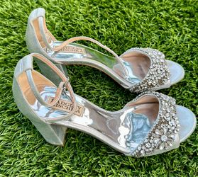 Badgley Mischka 7.5 heels