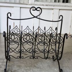 Southern Living At Home Davistown Wrought Iron Magazine Rack 